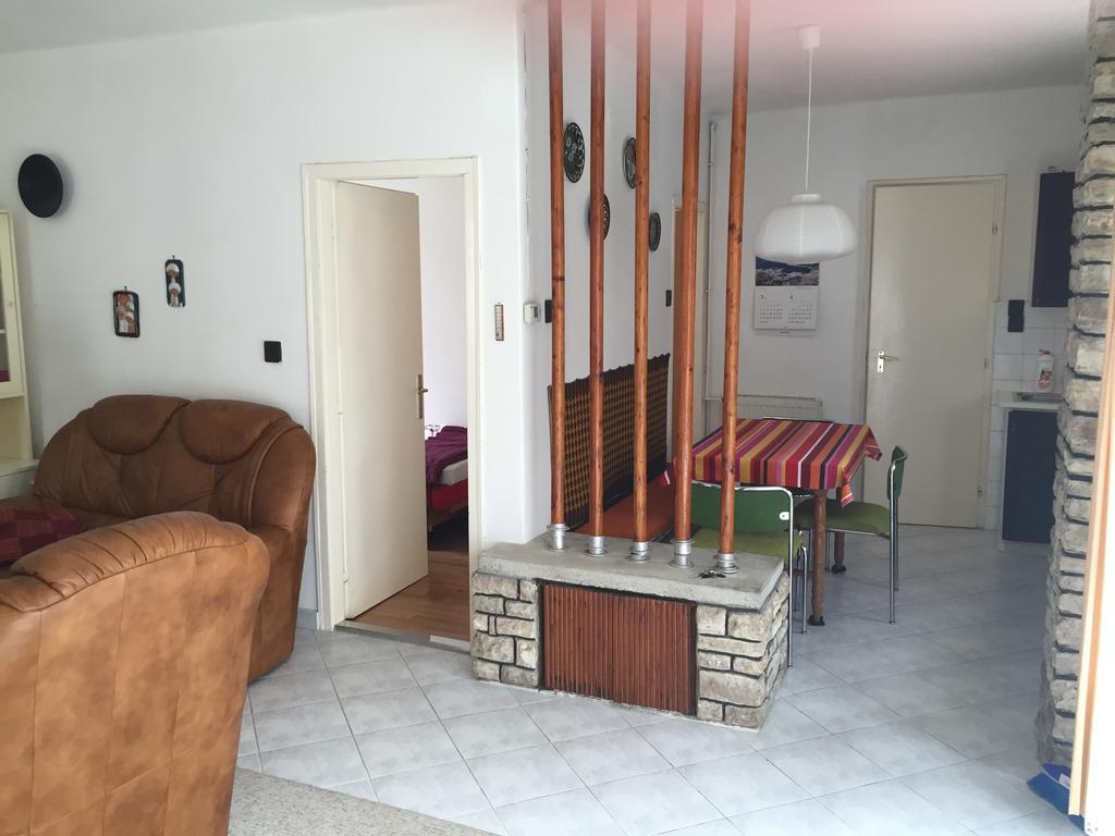 Siraly Apartman Balatonfůzfő Pokoj fotografie