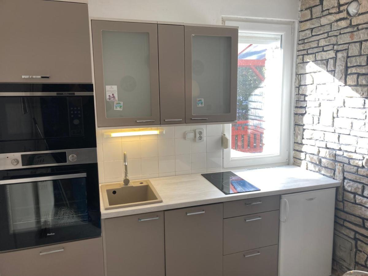 Siraly Apartman Balatonfůzfő Exteriér fotografie